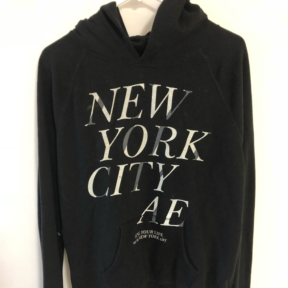 American eagle women’s medium sweatshirt black